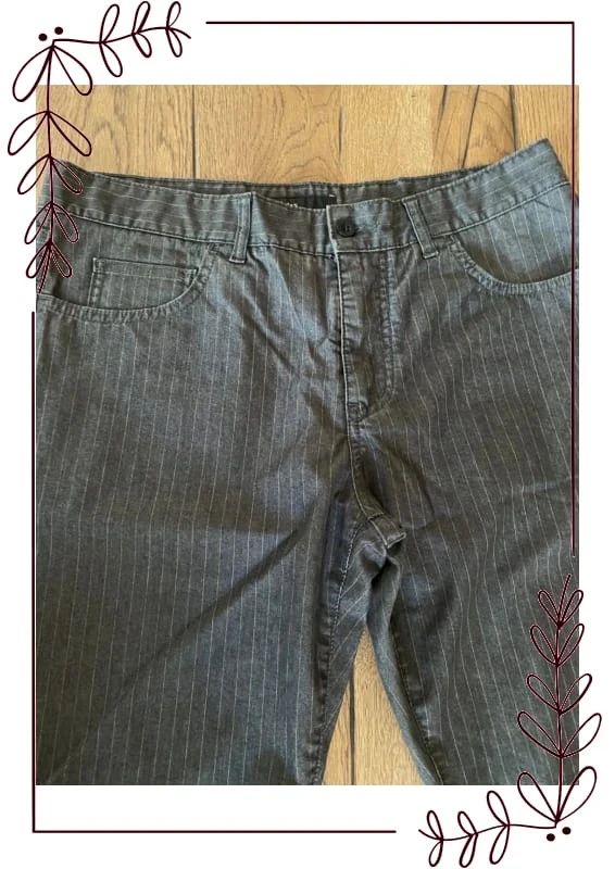 Dark grey straight-leg trousers with fine stripes JULES Size 44, excellent condition – photo 2